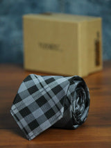 Grey check necktie in woven microfiber, close-up