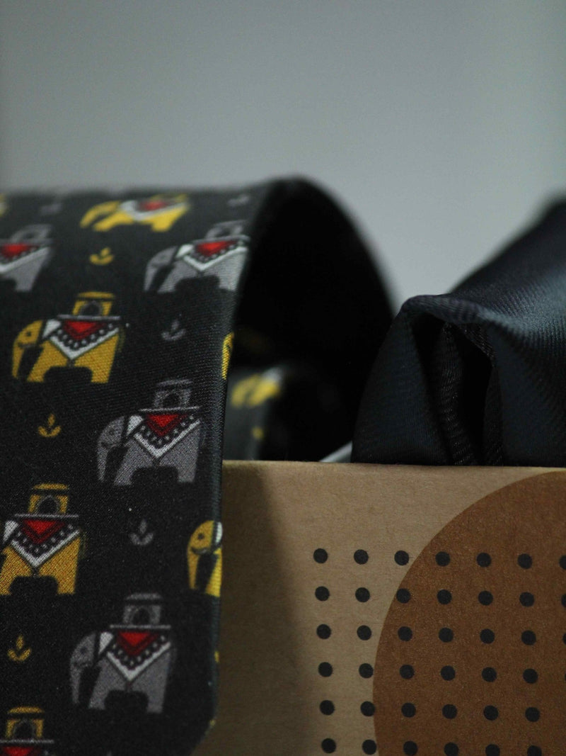 Printed Black Elephant Tie & Hanky Set - TOSSIDO