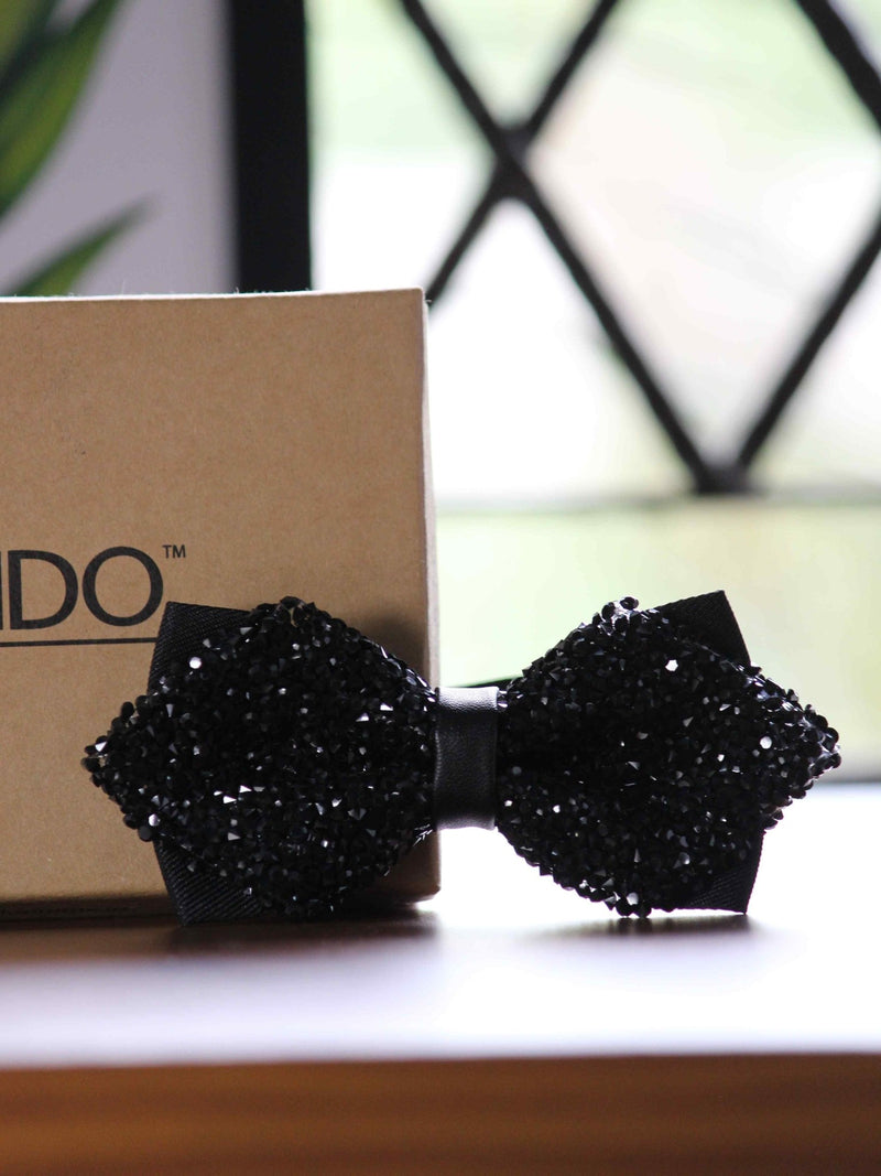 Spruce Up Rhinestone Bowtie - TOSSIDO